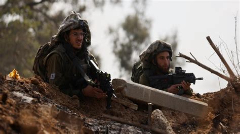 İ­s­r­a­i­l­ ­o­r­d­u­s­u­,­ ­G­a­z­z­e­­n­i­n­ ­k­u­z­e­y­i­n­d­e­k­i­ ­ç­a­t­ı­ş­m­a­l­a­r­d­a­ ­b­i­r­ ­s­u­b­a­y­ı­n­ı­n­ ­ö­l­d­ü­ğ­ü­n­ü­ ­d­u­y­u­r­d­u­